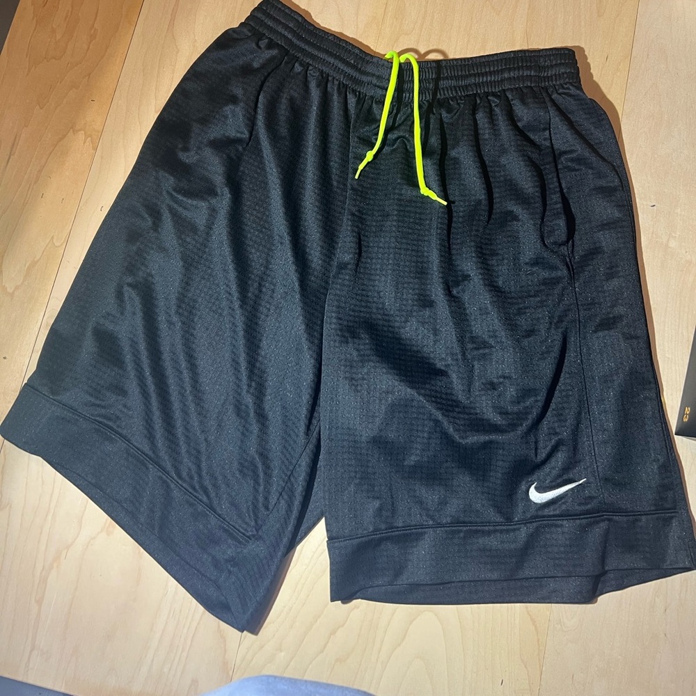 Basketball shorts